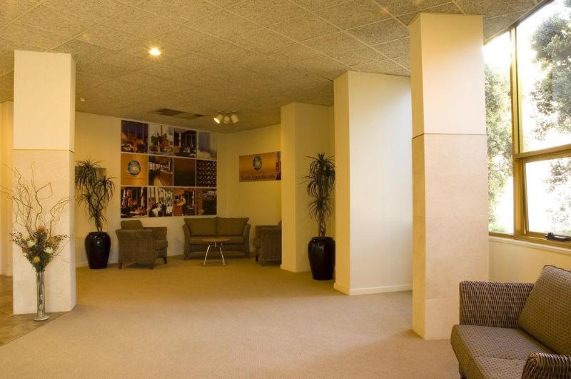 בית מלון כפרי Atlantic Tower Motor Inn