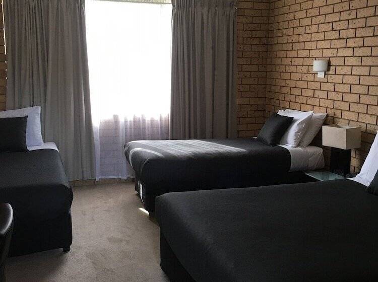 בית מלון כפרי Avondel Motor Inn