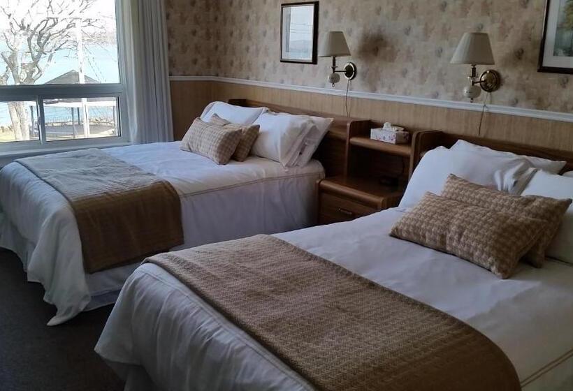 Отель Bayside Inn