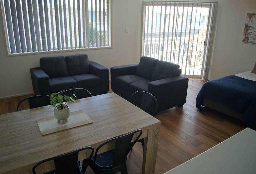 هتل Beachside Motor Inn