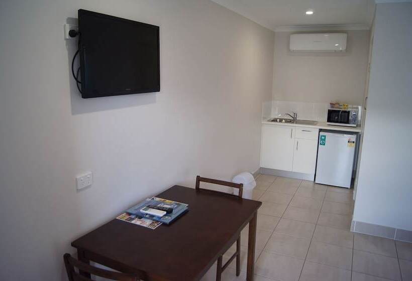 هتل Beachside Motor Inn