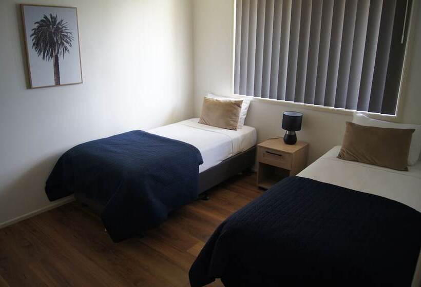 هتل Beachside Motor Inn