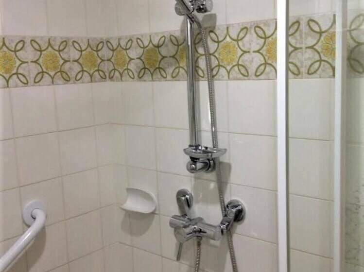 בית מלון כפרי Bella Villa Motor Inn