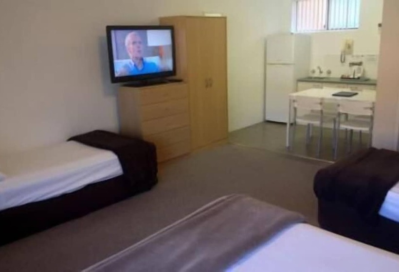 בית מלון כפרי Bella Villa Motor Inn