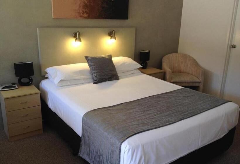 בית מלון כפרי Bella Villa Motor Inn