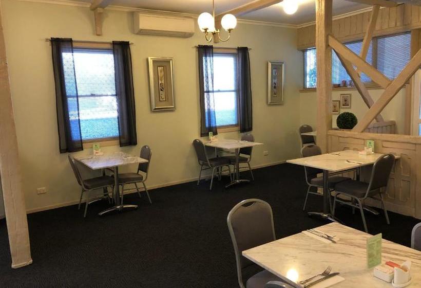 בית מלון כפרי Best Western Balmoral Motor Inn