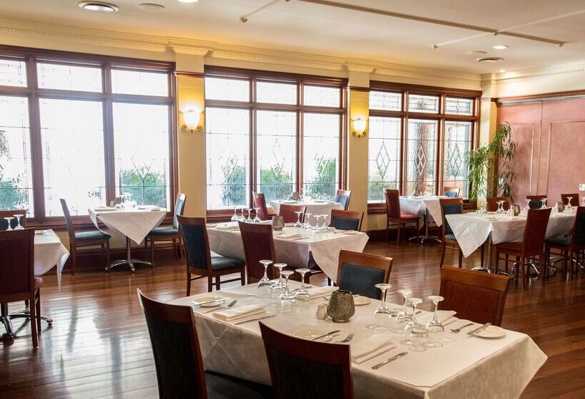 فندق Best Western Plus All Settlers Motor Inn