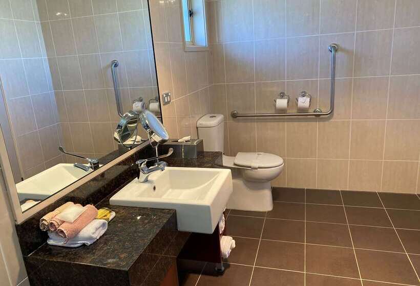 هتل Best Western Plus All Settlers Motor Inn