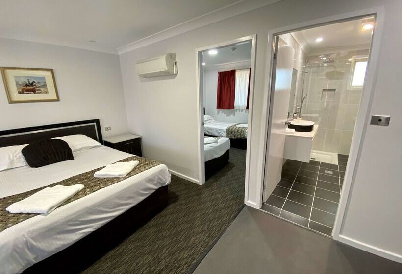 هتل Best Western Plus All Settlers Motor Inn