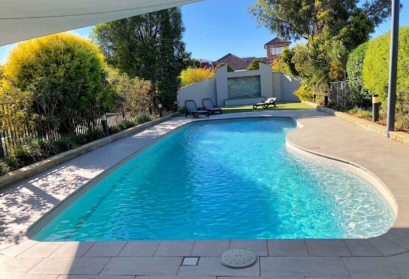 هتل Best Western Plus All Settlers Motor Inn