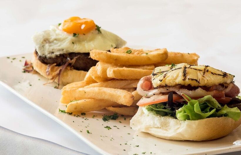 هتل Best Western Plus All Settlers Motor Inn