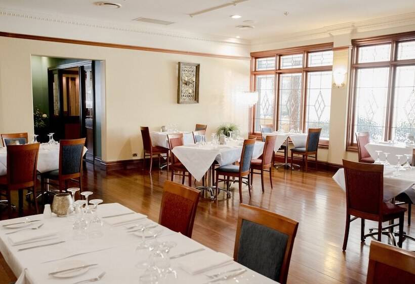 هتل Best Western Plus All Settlers Motor Inn