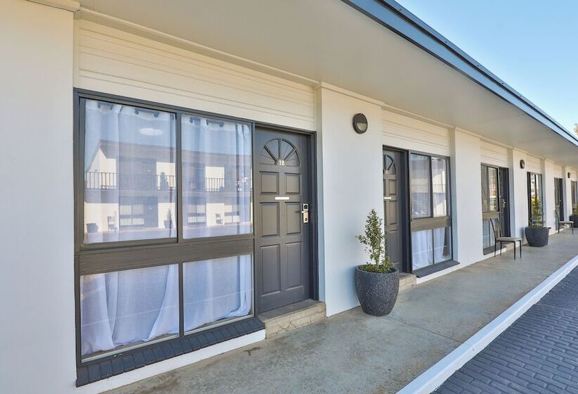 فندق Boulevard Motor Inn