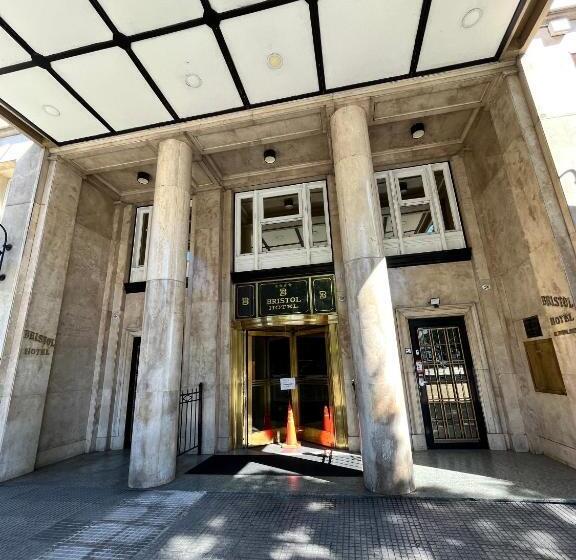 هتل Bristol