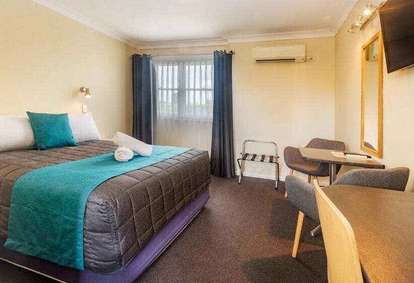 فندق Caravilla Motor Inn