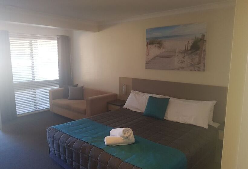 فندق Caravilla Motor Inn