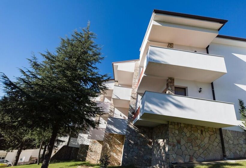 فندق Chateau Linza Resort