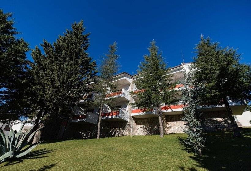 فندق Chateau Linza Resort