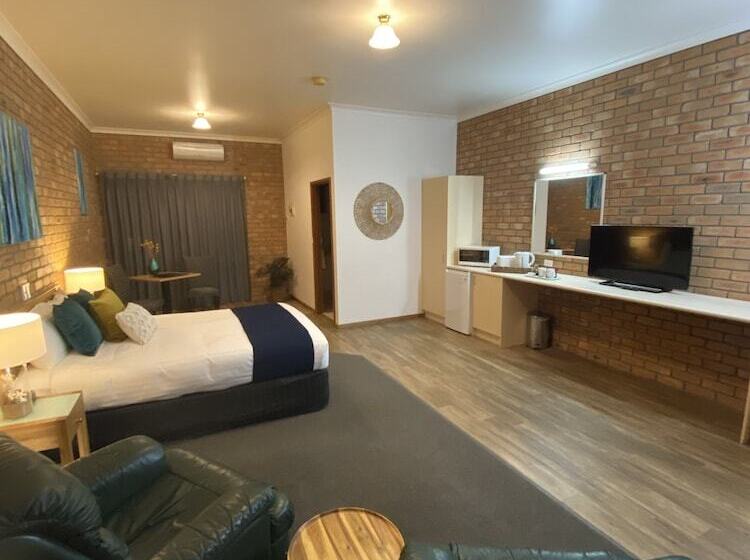 호텔 Coastal Waters Motor Inn