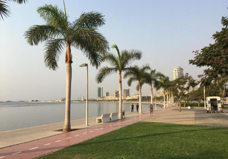 هتل Continental Luanda