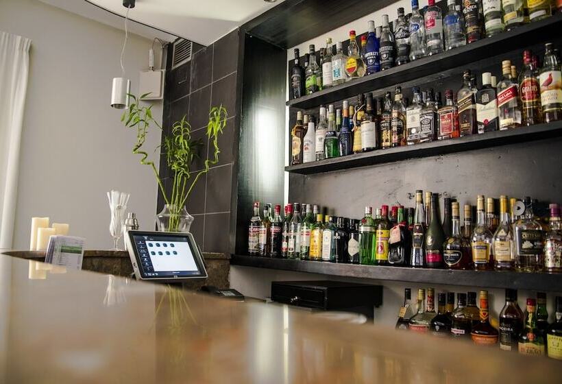 هتل Continental Luanda