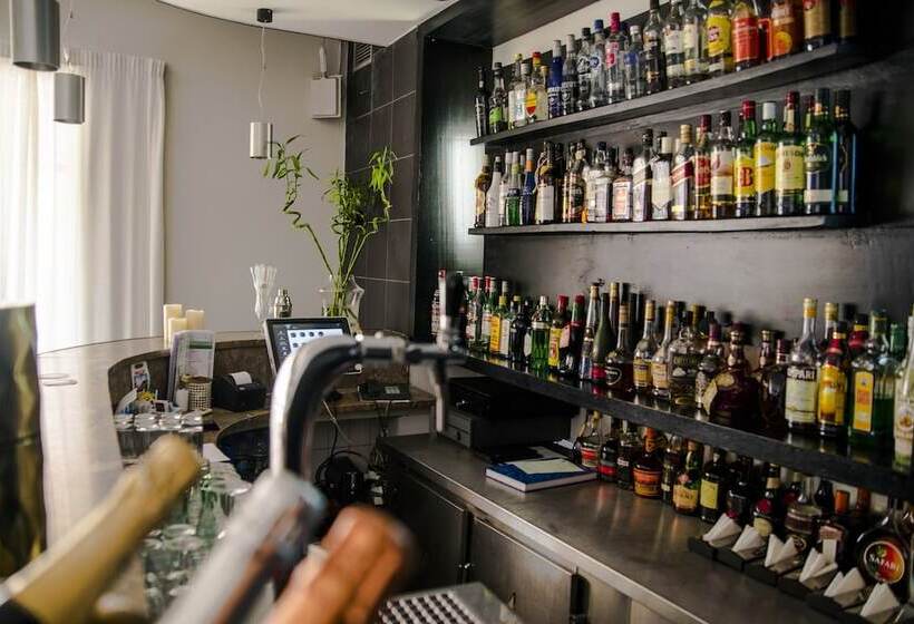 هتل Continental Luanda