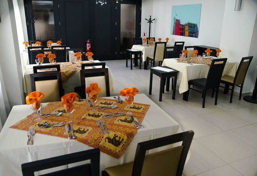 هتل Continental Luanda