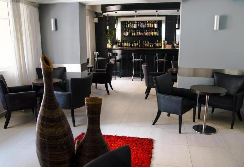 هتل Continental Luanda