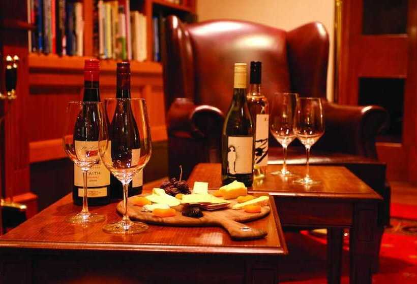 Grand Hotel Melbourne