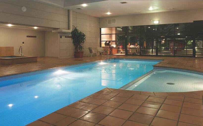 Grand Hotel Melbourne