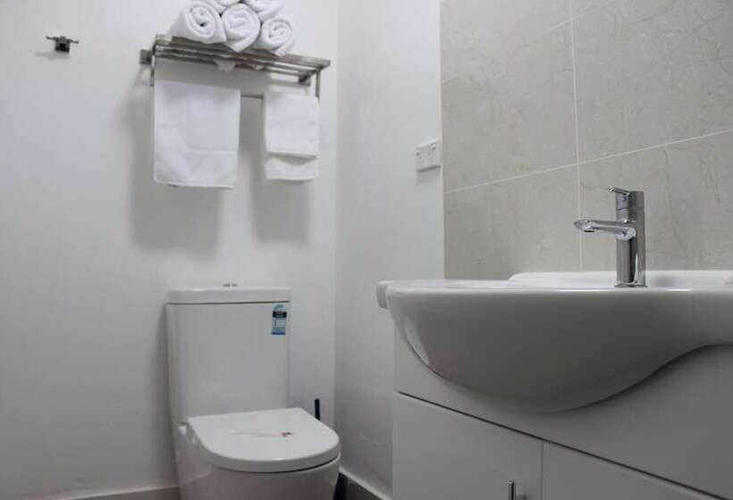 בית מלון כפרי High Mountains Motor Inn