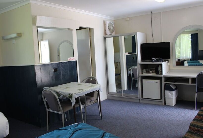 בית מלון כפרי High Mountains Motor Inn