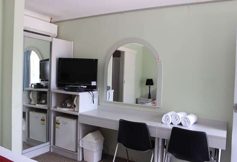 בית מלון כפרי High Mountains Motor Inn