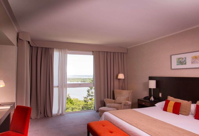 Howard Johnson By Wyndham Plaza Hotel Mayorazgo