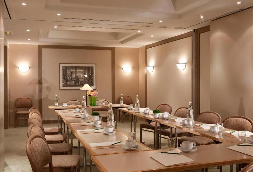 ホテル Hôtel De L Arcade