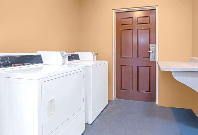 酒店 Knights Inn Kissimmee