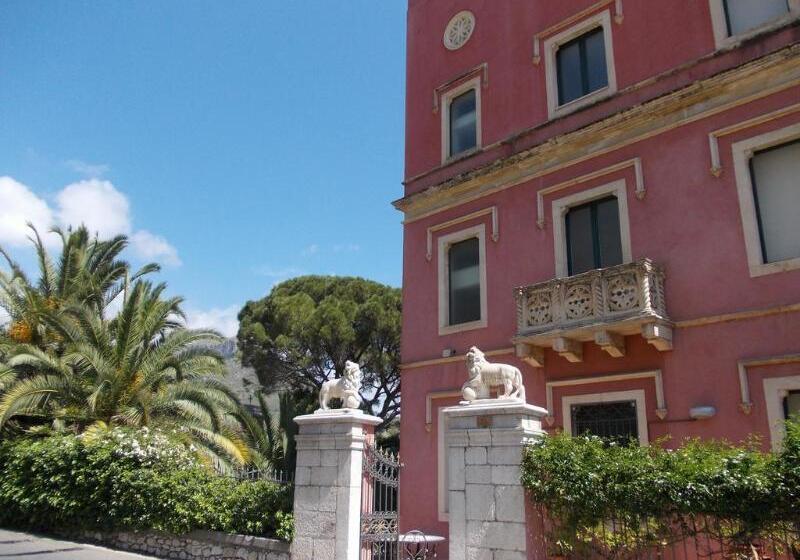 Отель La Pensione Svizzera