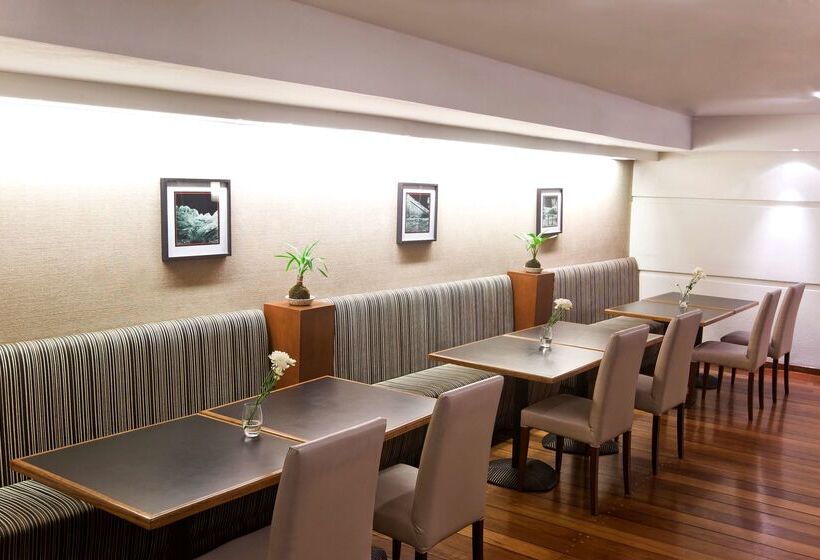 호텔 NH Córdoba Panorama