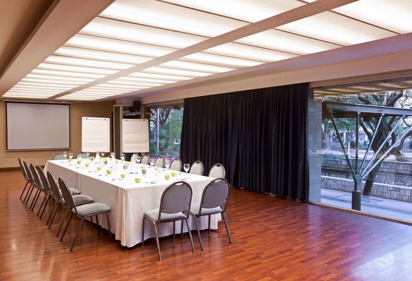 호텔 NH Córdoba Panorama