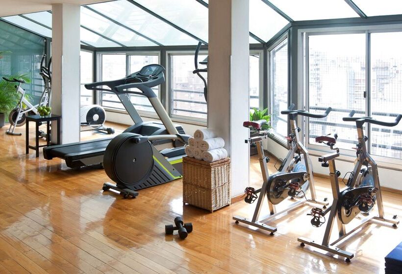 호텔 NH Córdoba Panorama