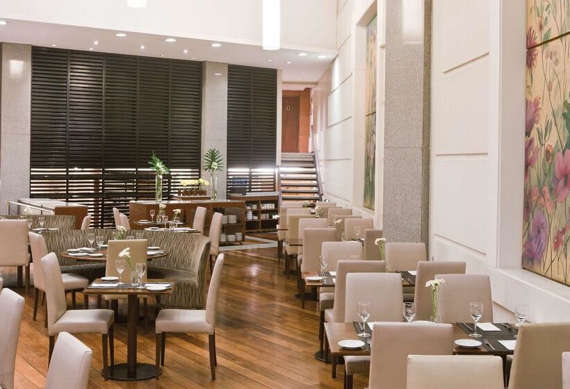 호텔 NH Córdoba Panorama