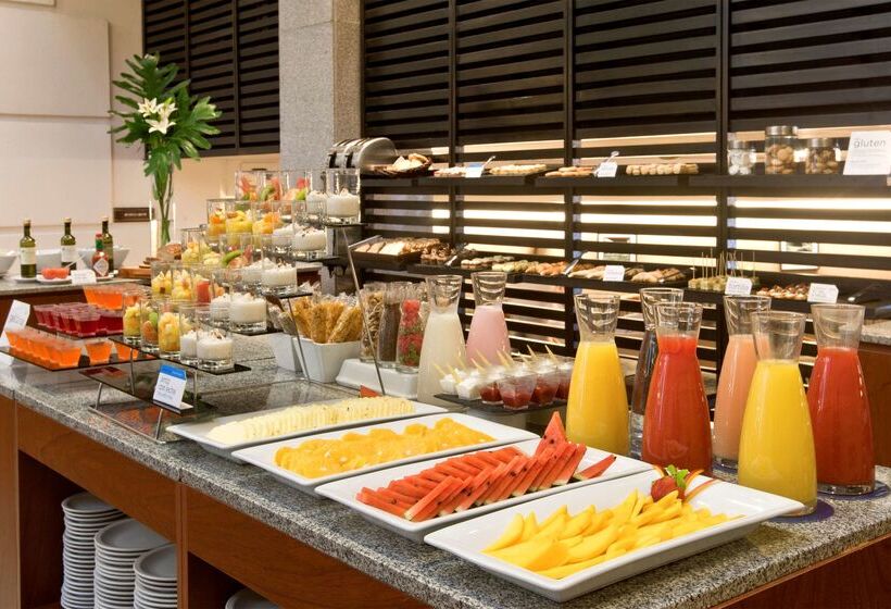 호텔 NH Córdoba Panorama