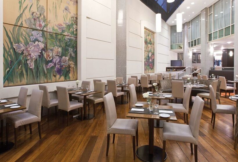 호텔 NH Córdoba Panorama