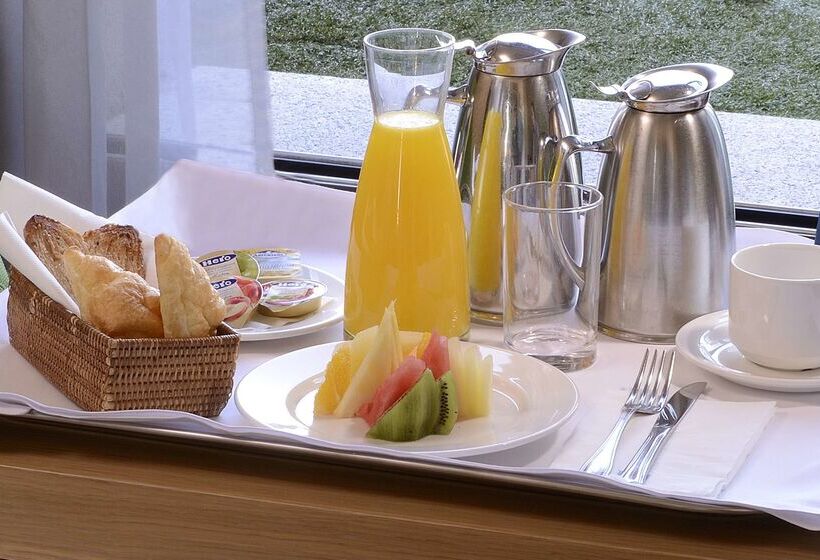 호텔 NH Córdoba Panorama