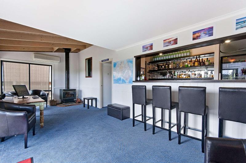 Отель The Great Ocean Road Studios