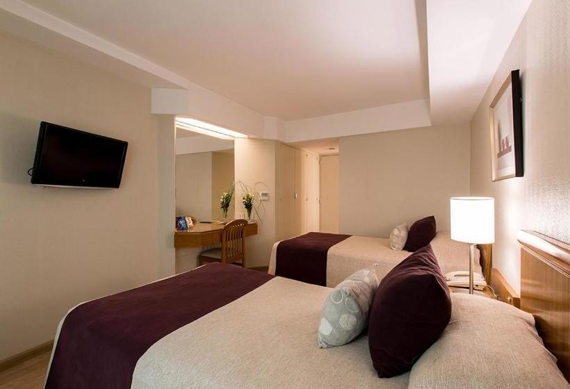 ホテル Solans Libertador