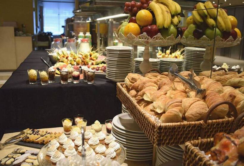 ホテル Solans Presidente