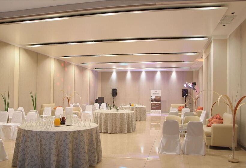 ホテル Solans Presidente