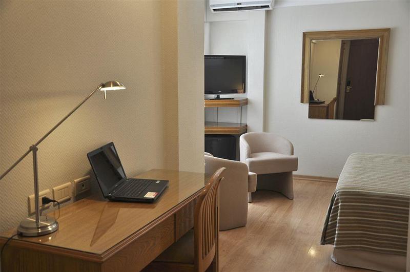 ホテル Solans Presidente