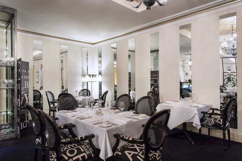 هتل The Carrington